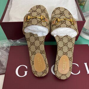 Gucci Women's slide sandal with Horsebit